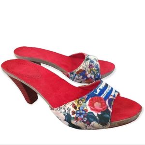 Desigual Kitten Heels Size 9 Floral Slip On Sandals Slides Open Toe Peep Toe.